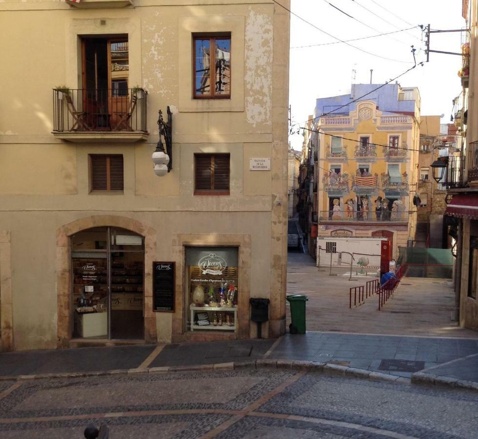 Apartamento En Plaza Sedassos Centro Historico Tarragona Exterior foto